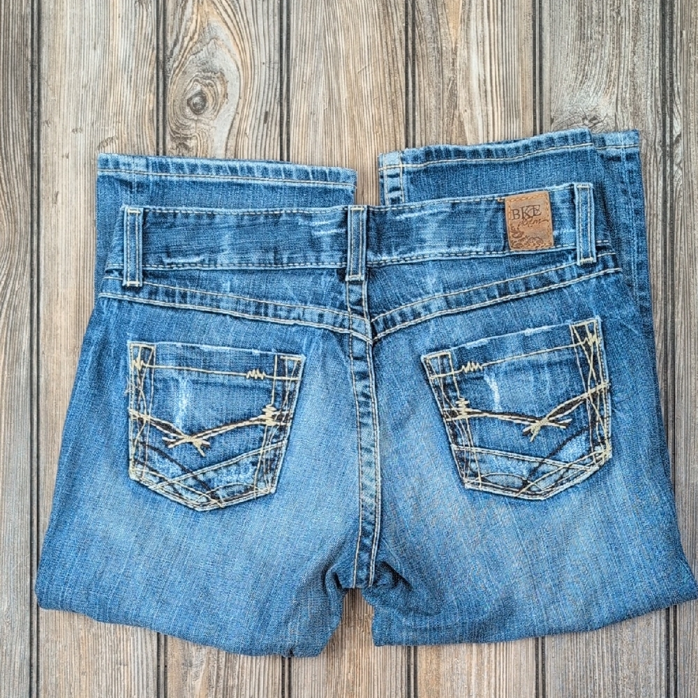 BKE Culture Capri Jeans | Mid-Rise Distressed Stretch Denim Size 28
